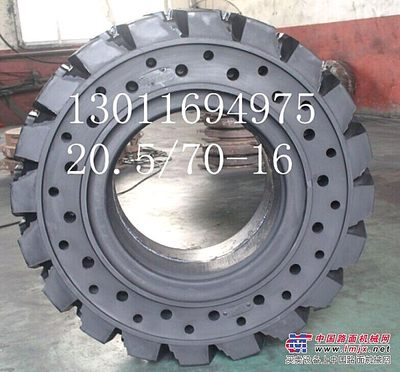 供應(yīng)20裝載機(jī)、鏟運(yùn)機(jī)實(shí)心輪胎20.5/70-16可定做鋼圈